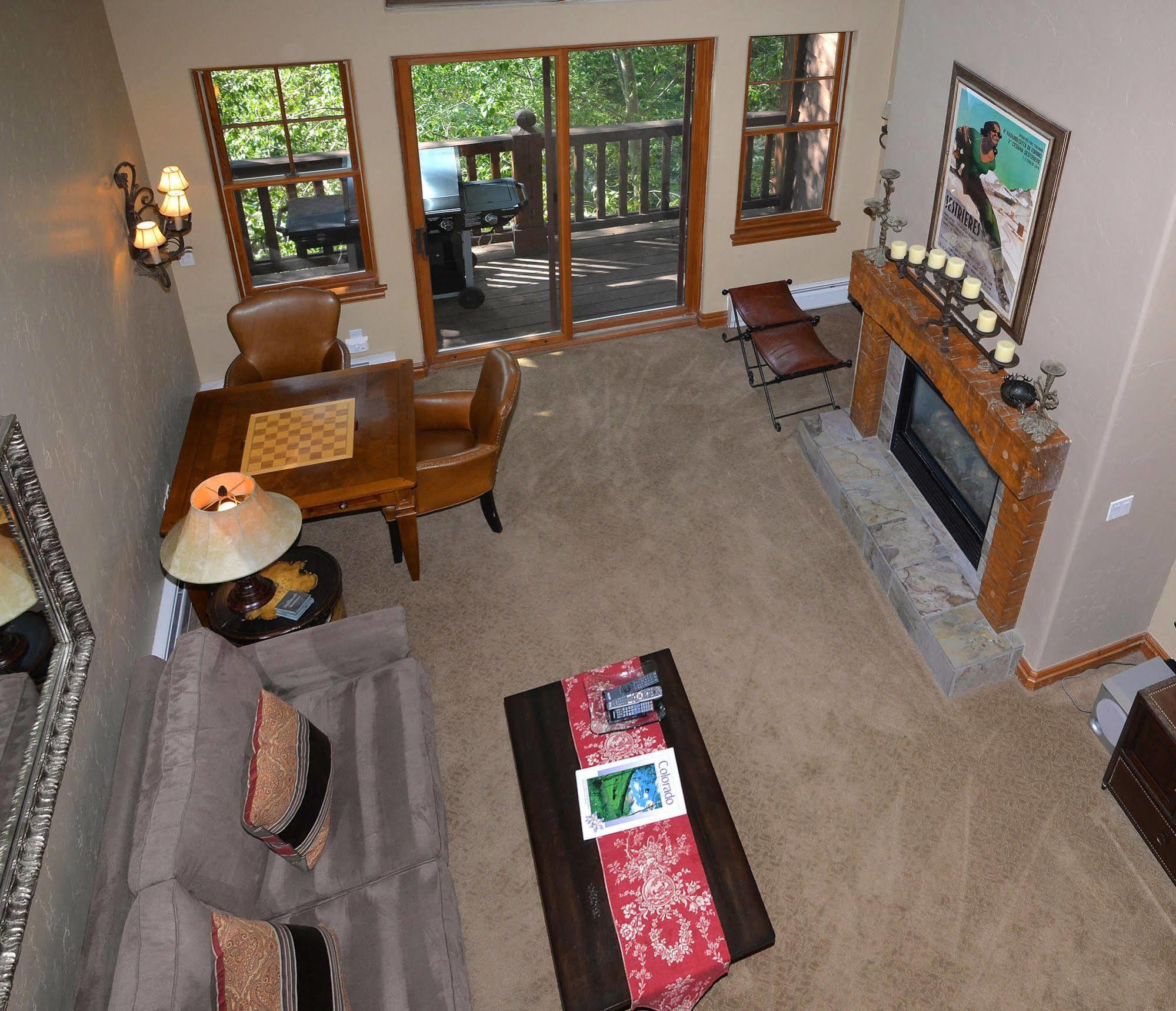 Lodge At Brookside Avon Village ภายนอก รูปภาพ